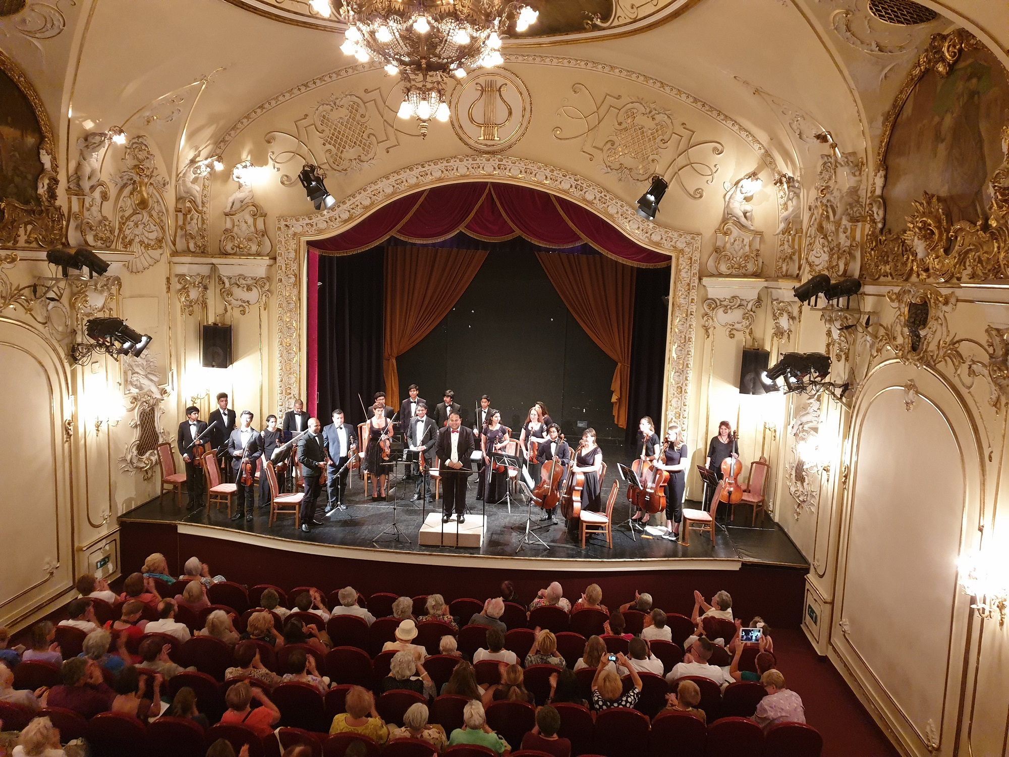Indo-European Youth Orchestra koncert